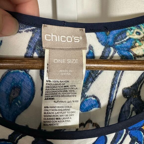 Chico's‎ Fringe Poncho OS Blue Floral Colorblock Bohemian Resortwear Artsy - Picture 2 of 7